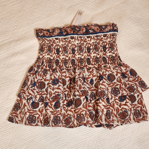 NWT House of Harlow 1960 smocked marbled rust skirt.  L - Picture 4 of 15